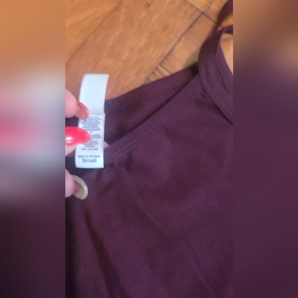 Shades of love by bella 5ank top in eggplant size small Hp 🔥🔥🔥 - Picture 3 of 3